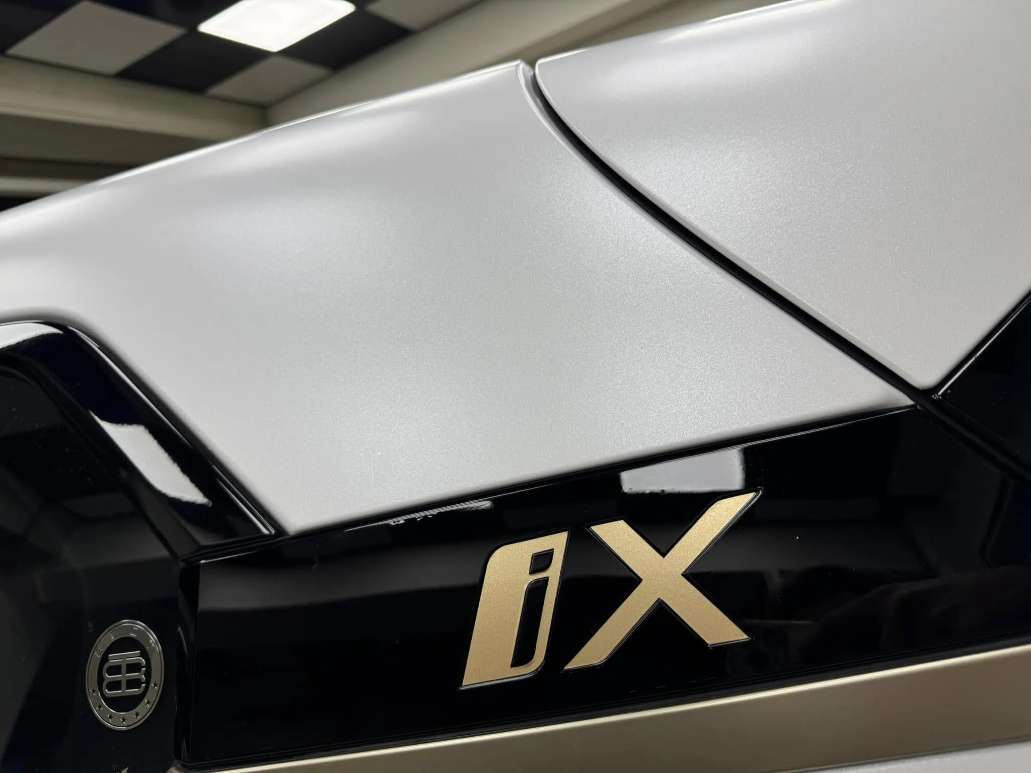 BMW IX全車XPPF 消光珠光白TPU犀牛皮改色膜