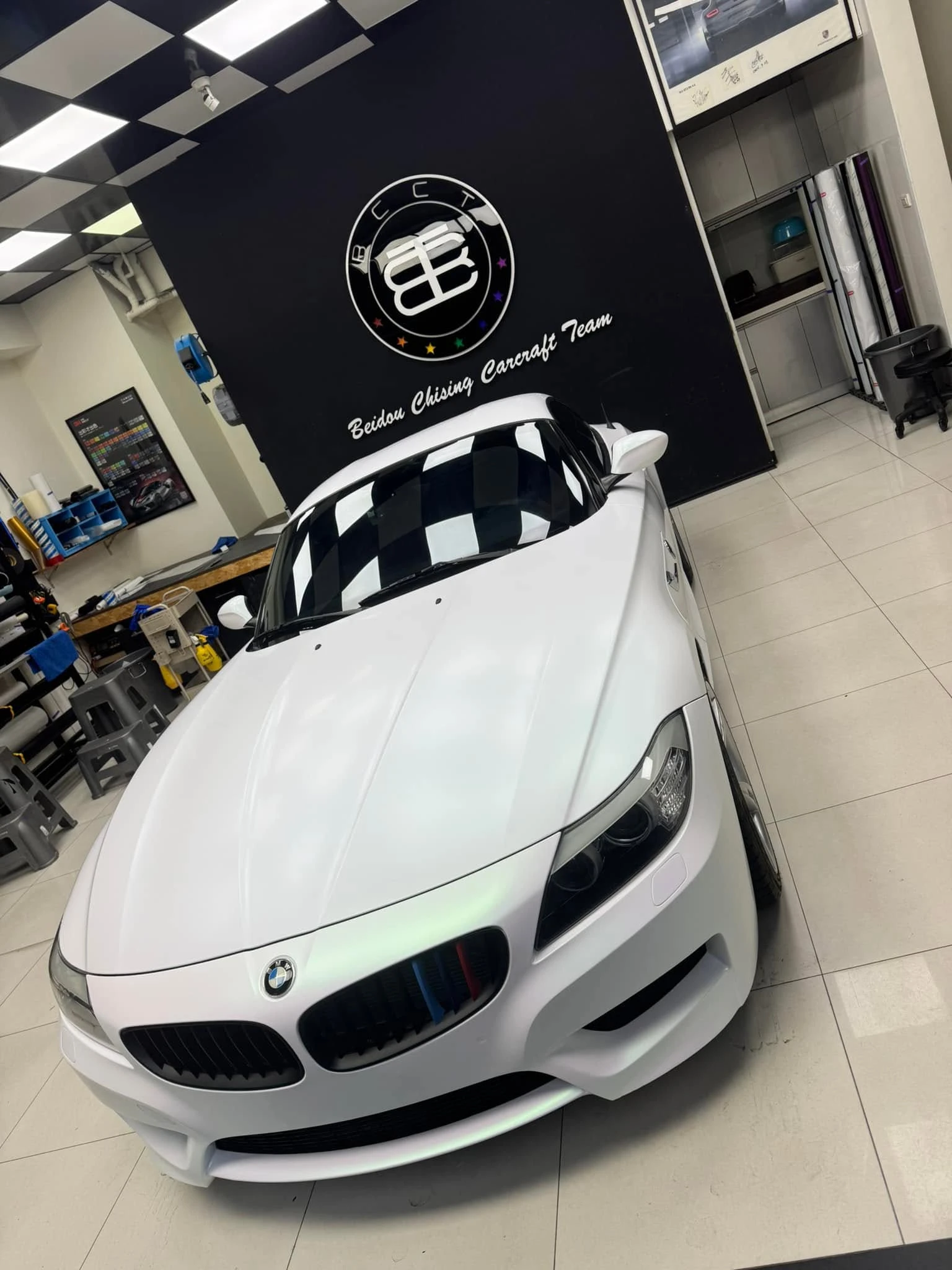 BMW Z4全車TYONE 品牌TPU材質幻彩曙光白犀牛皮改色膜
