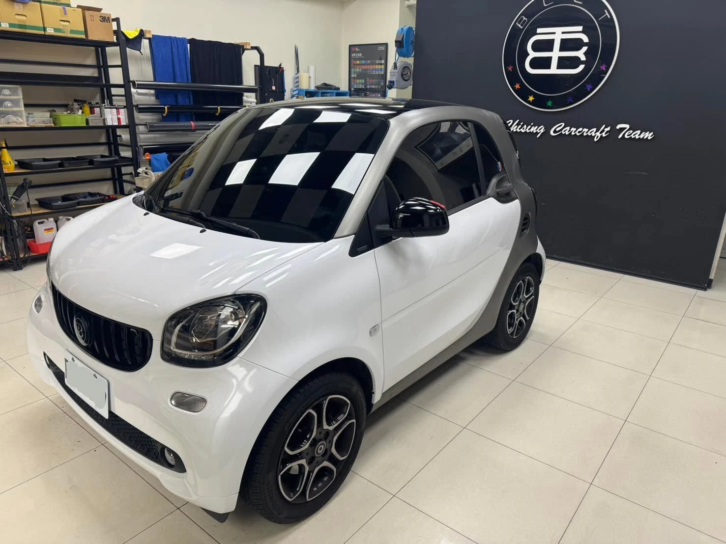 SMART原廠橘色全車TYONE 品牌PET材質珠光白改色膜。