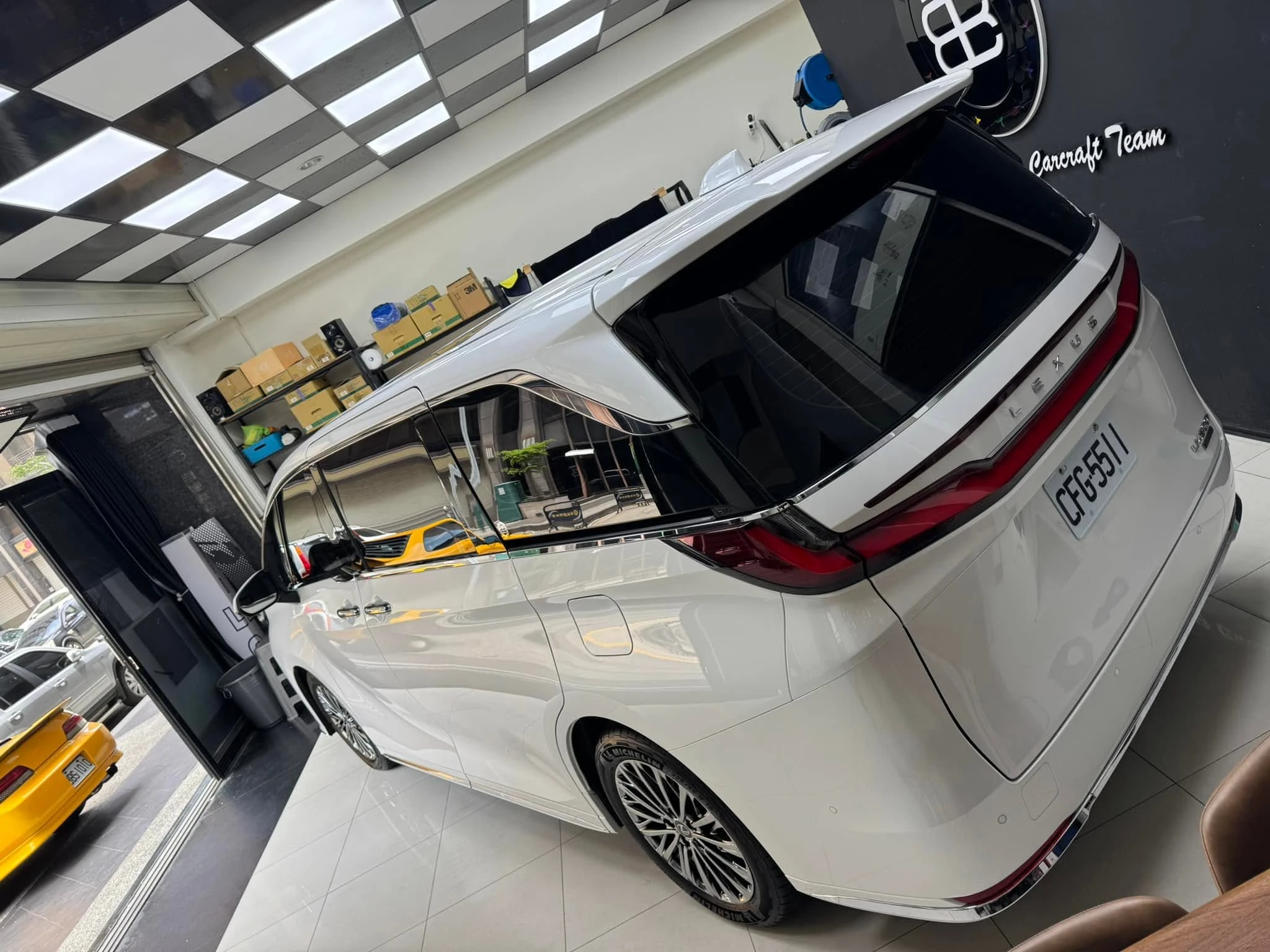 LEXUS LM500h新車落地全車KSG TPU透明犀牛皮保護膜施工+KSG前擋風玻璃保護膜