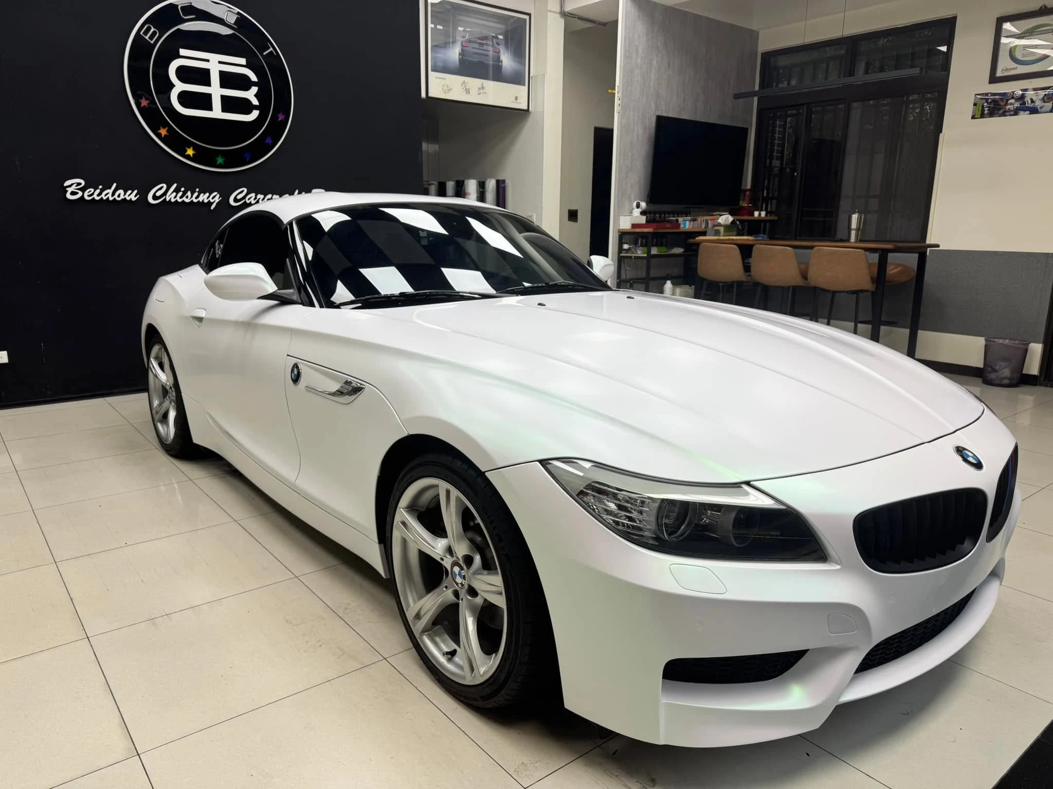 BMW Z4全車TYONE 品牌TPU材質幻彩曙光白犀牛皮改色膜