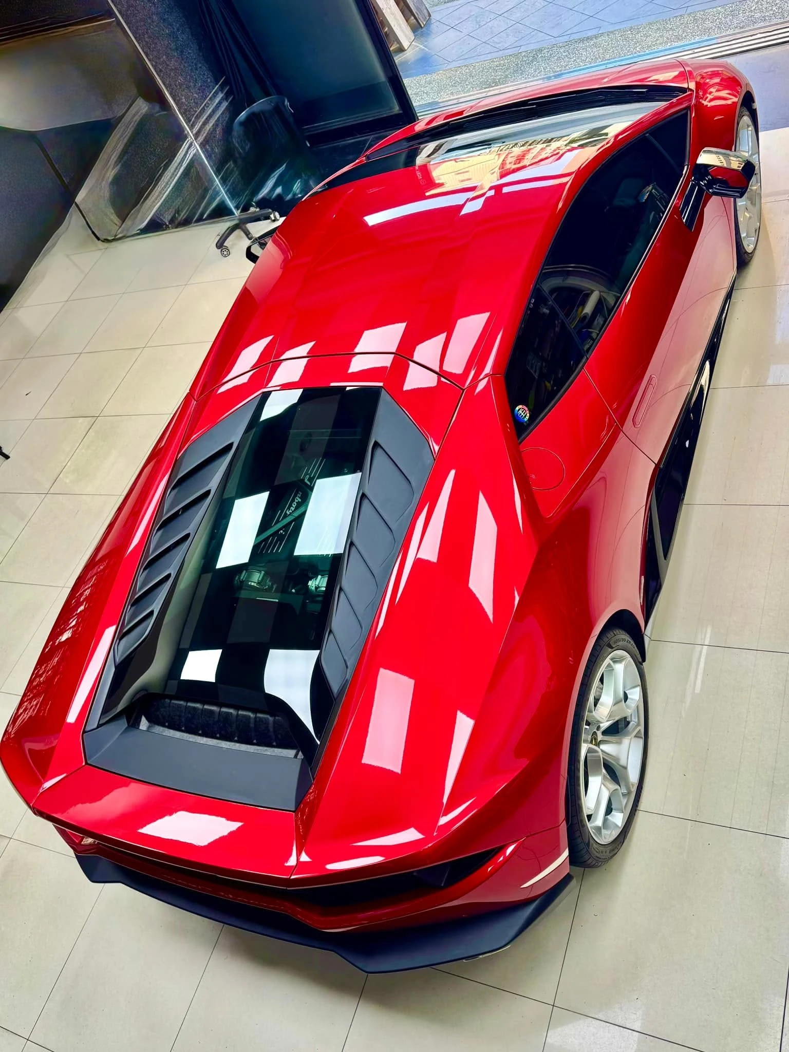 Lamborghini Huracán LP 610-4 全車內外施工TPU材質液態金屬紅犀牛皮改色膜