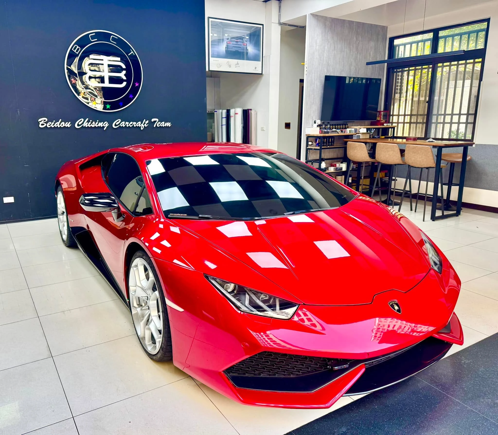 Lamborghini Huracán LP 610-4 全車內外施工TPU材質液態金屬紅犀牛皮改色膜