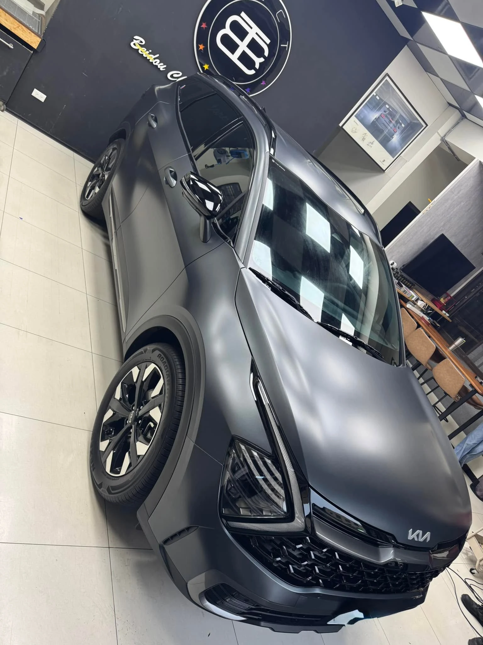 Kia Sportage原廠消光灰新車落地全車KSG消光TPU犀牛皮, 堅持純手工無使用化學添加物施工，貼好貼滿
