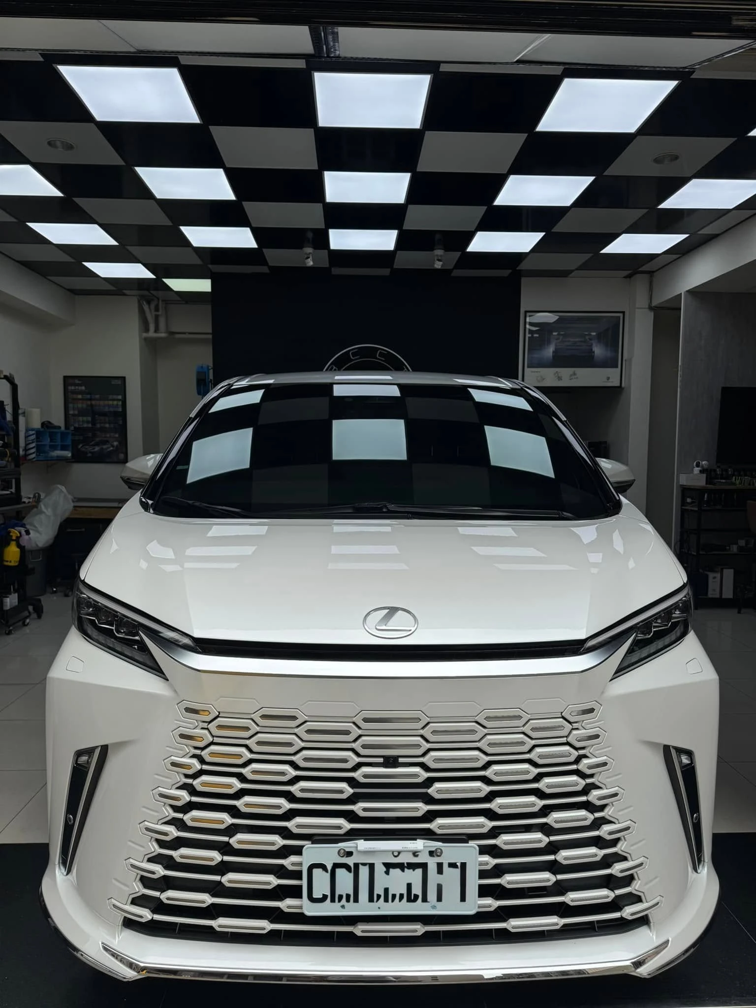 LEXUS LM500h新車落地全車KSG TPU透明犀牛皮保護膜施工+KSG前擋風玻璃保護膜