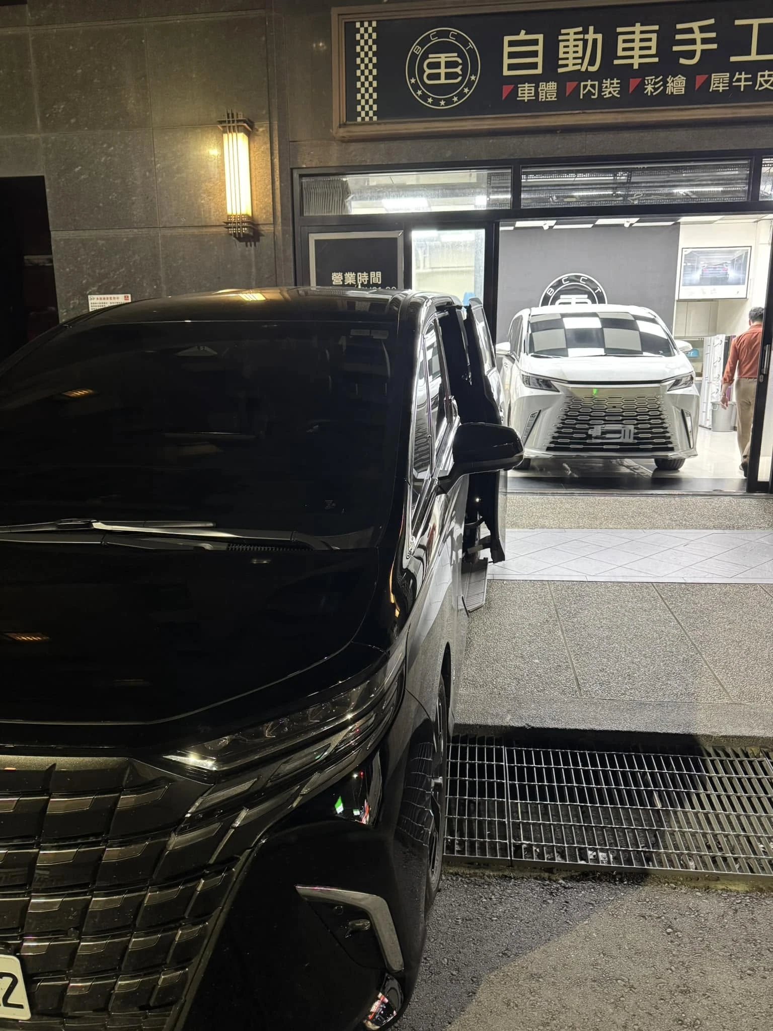 LEXUS LM500h新車落地全車KSG TPU透明犀牛皮保護膜施工+KSG前擋風玻璃保護膜