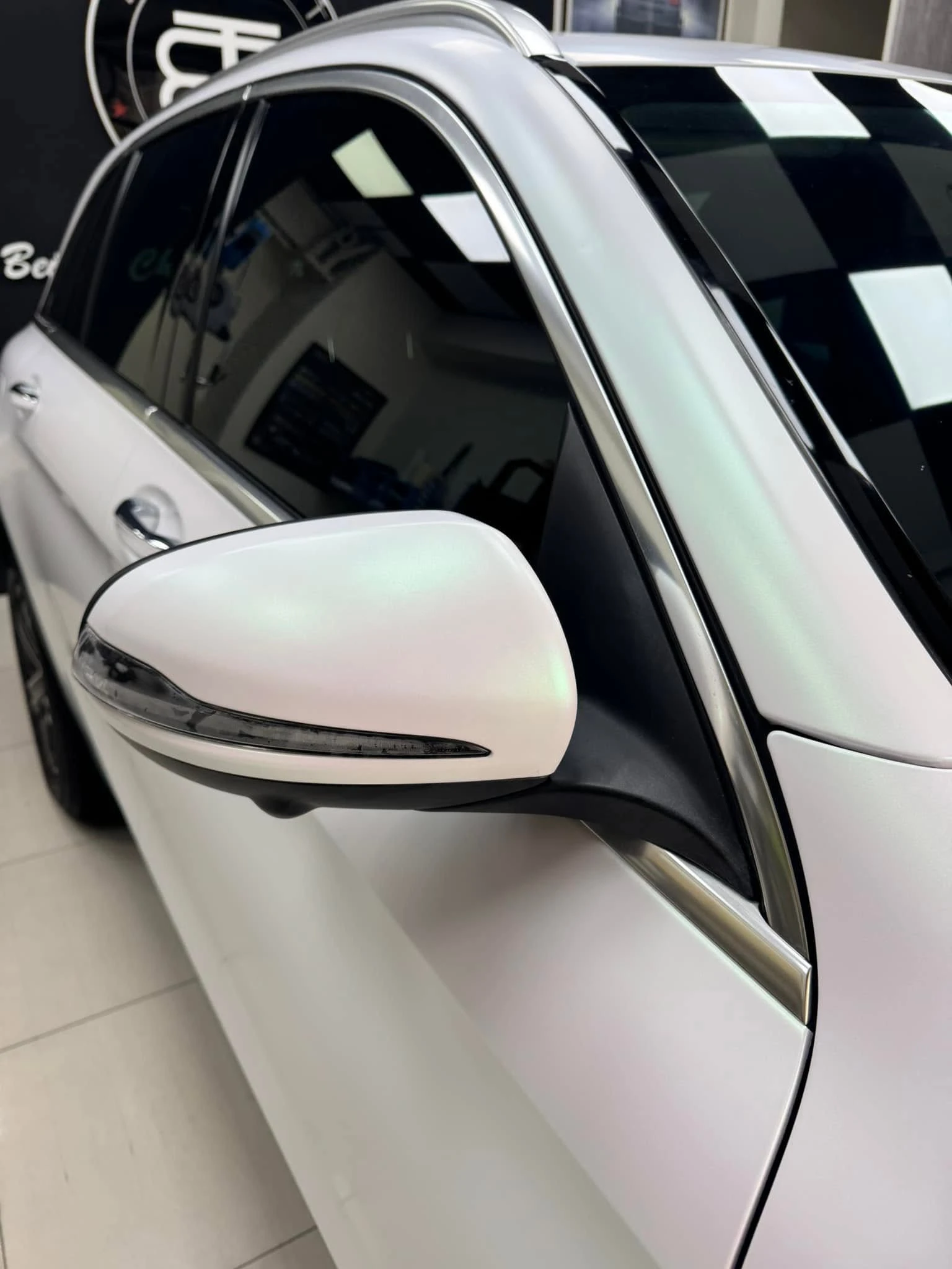 BENZ GLC全車TYONE 品牌TPU材質幻彩曙光白犀牛皮改色膜