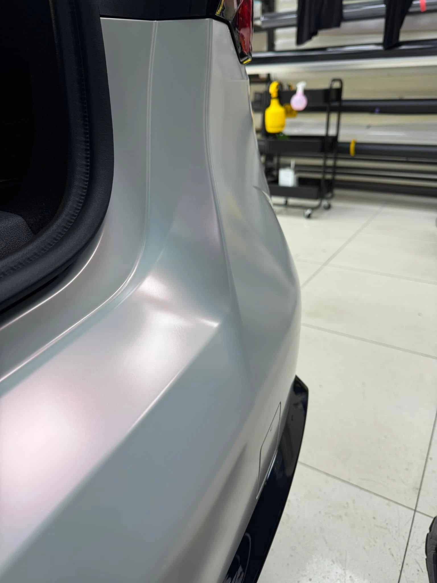 BMW F70 120全車TYONE 品牌PET材質電光白變紅改色膜