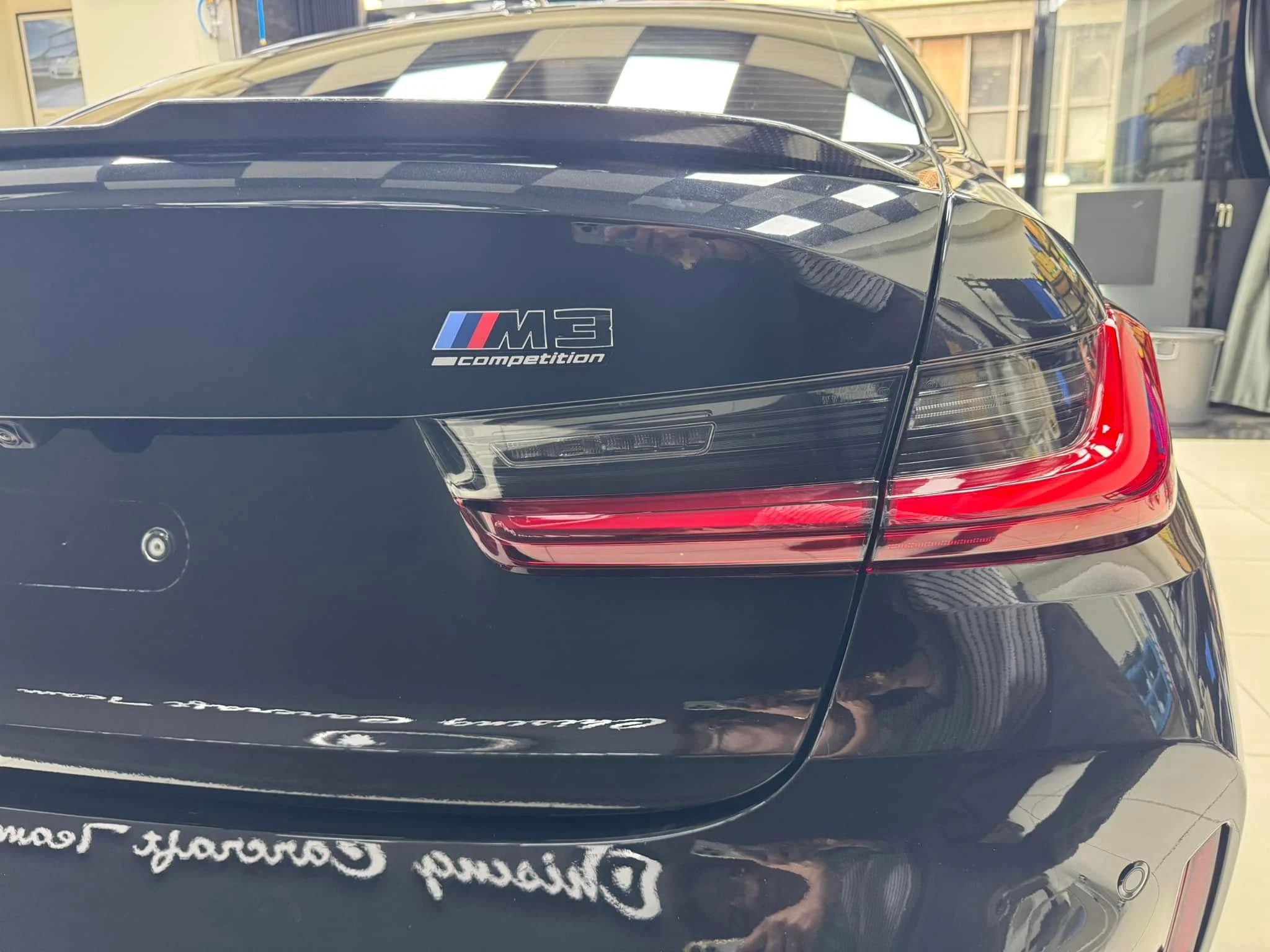 BMW26年式G80 M3 Competition M xDrive新車落地立馬全車KSG TPU透明犀牛皮保護膜施工+內裝按鍵.飾板保護膜，後視鏡.尾翼碳纖維貼膜+前擋玻璃保護膜