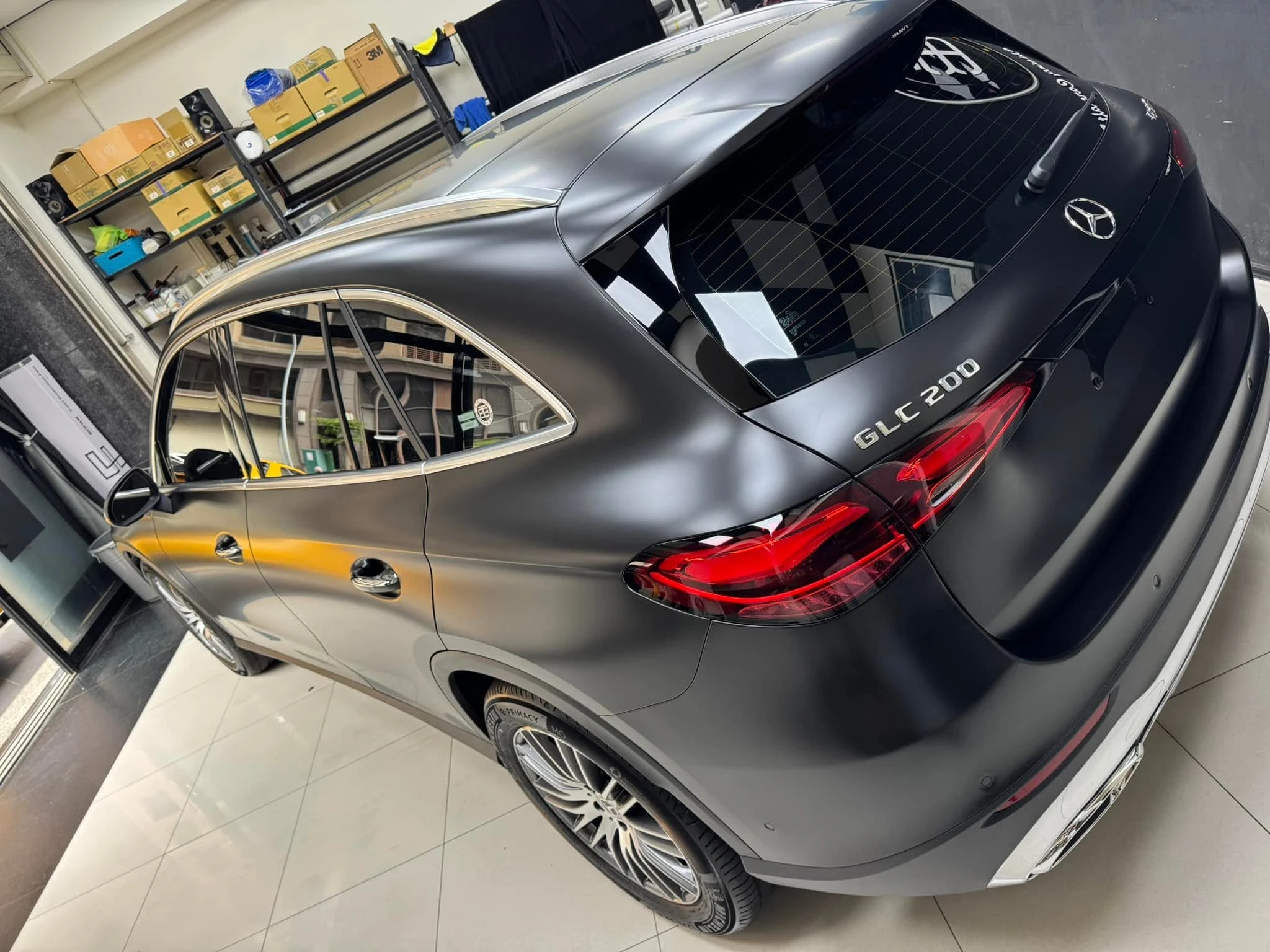 賓士 GLC200新車落地全車KSG消光TPU犀牛皮, 堅持純手工無使用化學添加物施工，貼好貼滿