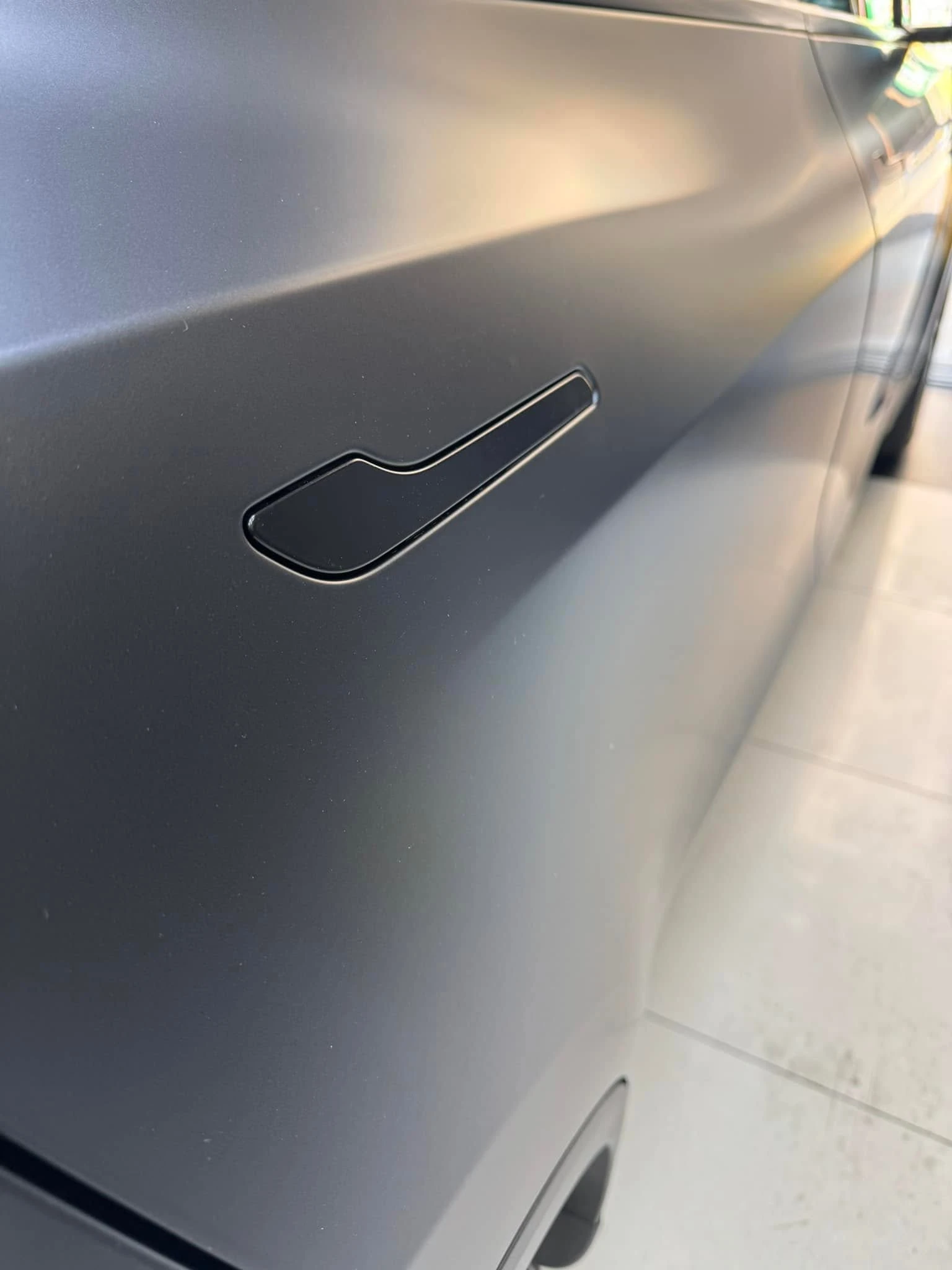 TESLA models Y新車落地全車KSG消光TPU犀牛皮, 堅持純手工無使用化學添加物施工，貼好貼滿