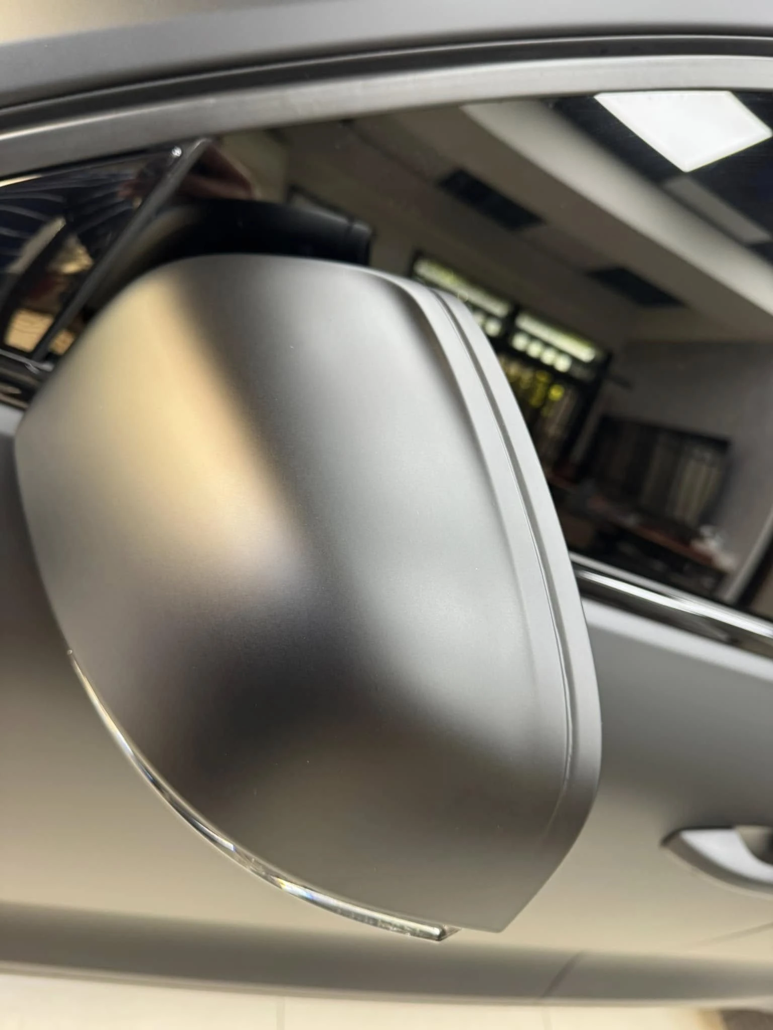 VOLVO C40全車 #KSG 品牌TPU材質緞面黑犀牛皮改色膜。