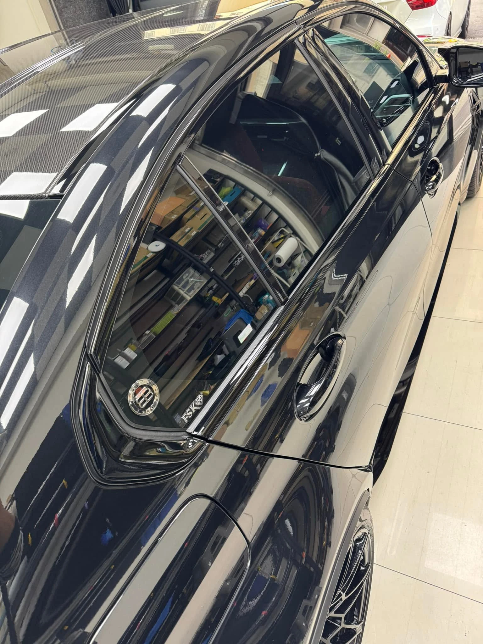BMW26年式G80 M3 Competition M xDrive新車落地立馬全車KSG TPU透明犀牛皮保護膜施工+內裝按鍵.飾板保護膜，後視鏡.尾翼碳纖維貼膜+前擋玻璃保護膜