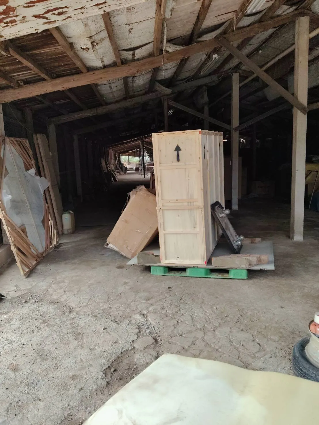 大直典華餐廳古董家具搬運｜台北搬家公司｜台北搬家推薦