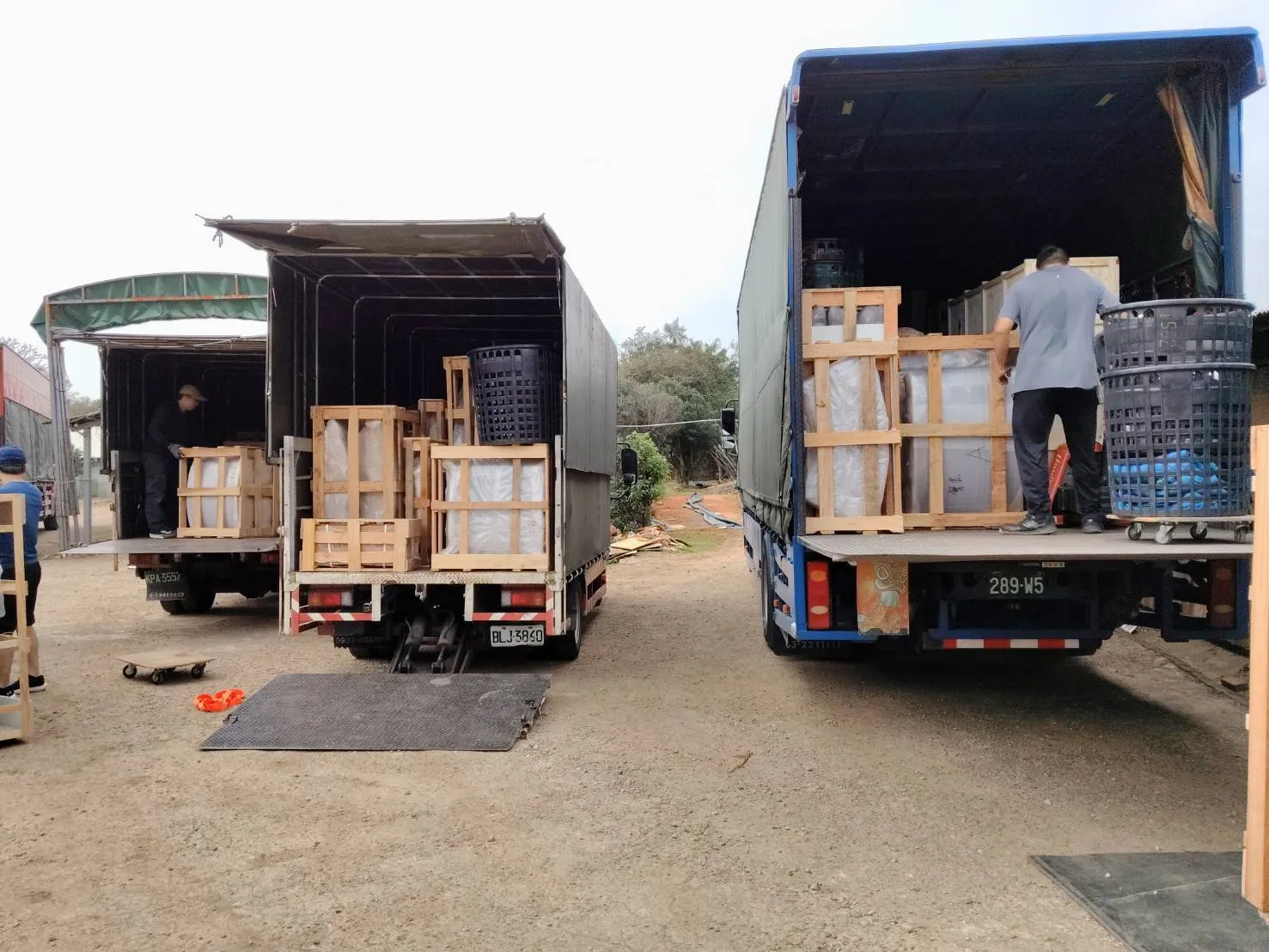 大直典華餐廳古董家具搬運｜台北搬家公司｜台北搬家推薦