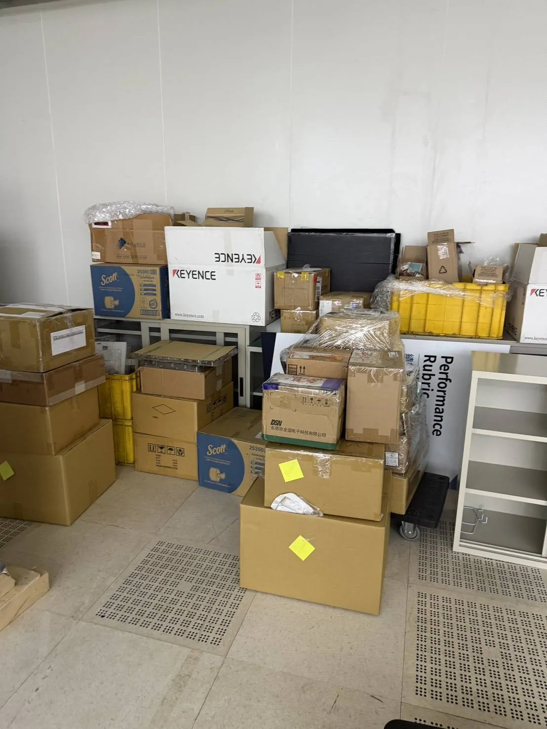 湖口科技公司 辦公室搬運跟OA屏風組裝｜台北搬家公司｜台北搬家推薦