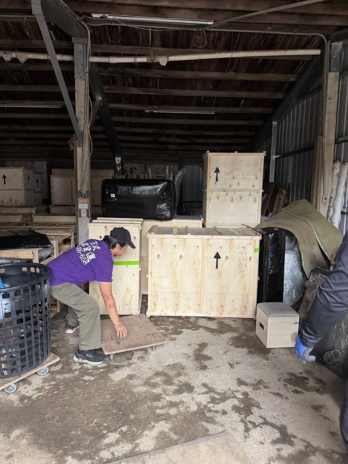 餐廳設備加藝術品搬運｜台北搬家｜台北搬家推薦