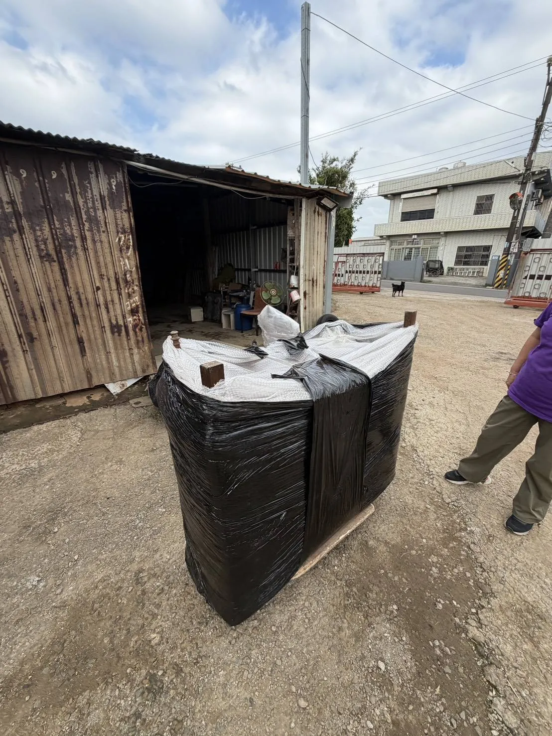 餐廳設備加藝術品搬運｜台北搬家｜台北搬家推薦