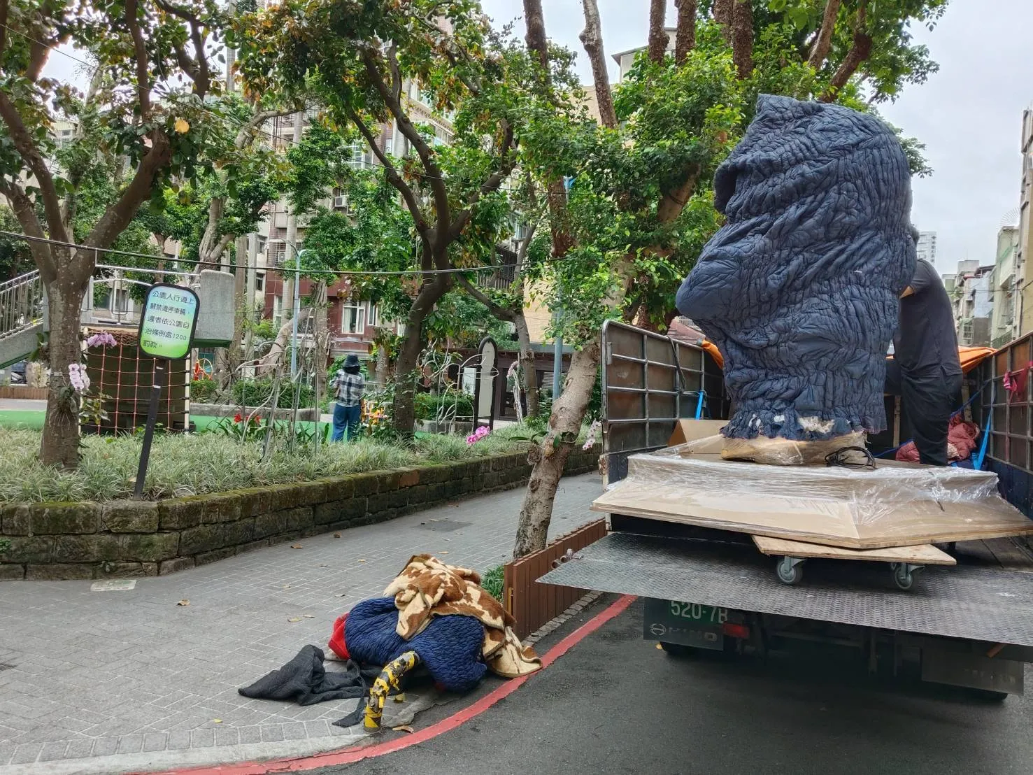 台北市政府大型玩偶搬運｜搬家實績｜台北搬家公司｜台北搬家推薦