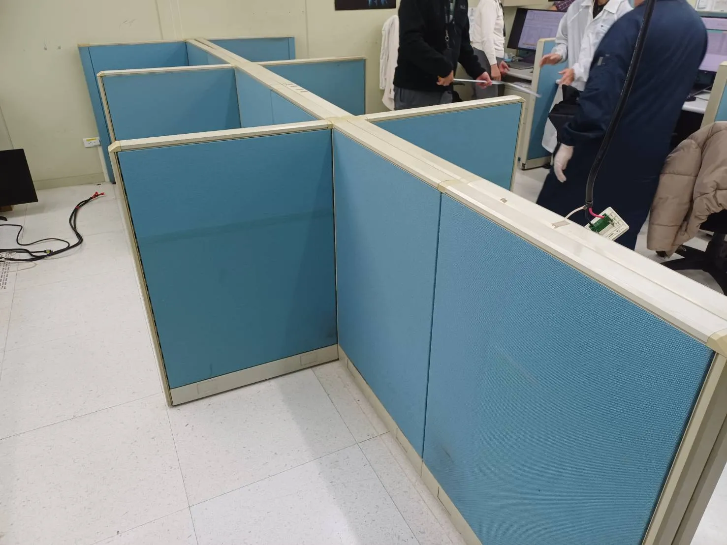 湖口科技公司 辦公室搬運跟OA屏風組裝｜台北搬家公司｜台北搬家推薦