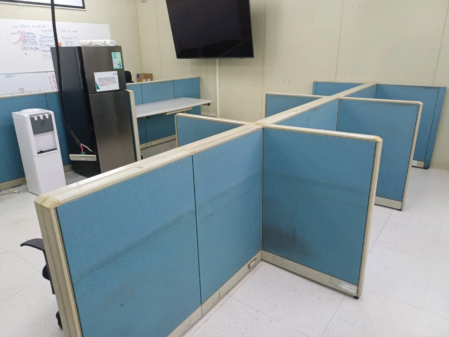 湖口科技公司 辦公室搬運跟OA屏風組裝｜台北搬家公司｜台北搬家推薦