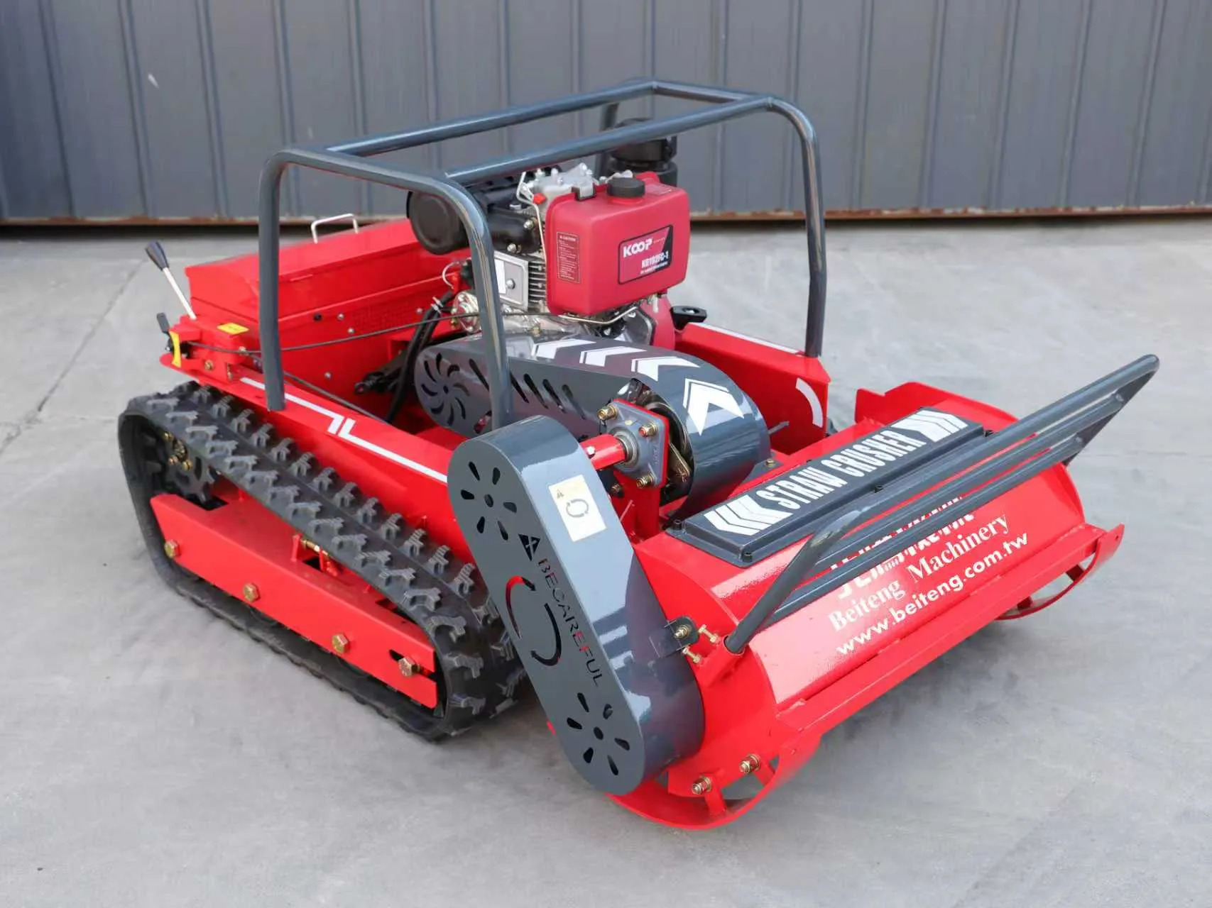 遙控無人割草機 AMD800