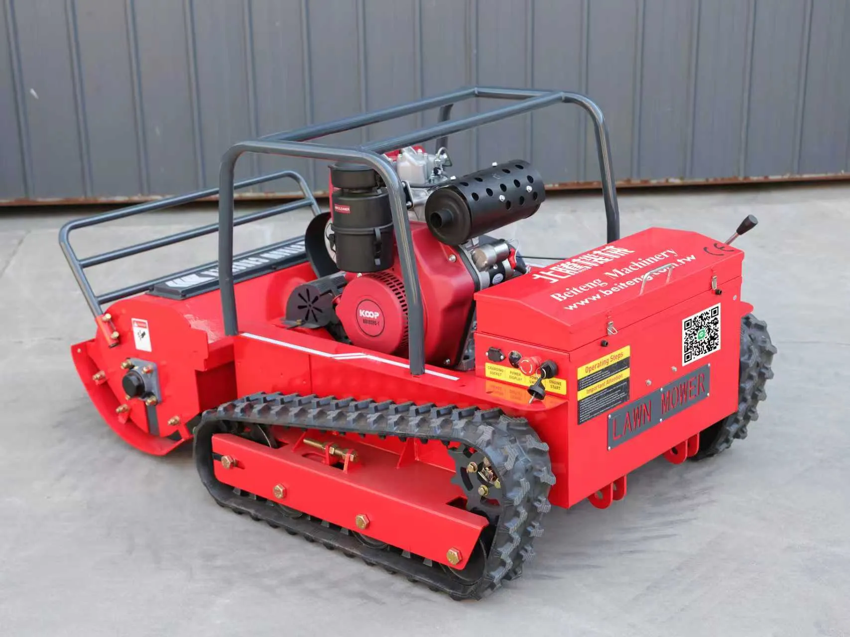 遙控無人割草機 AMD800