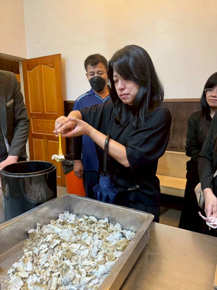 主內徐金英姊妹