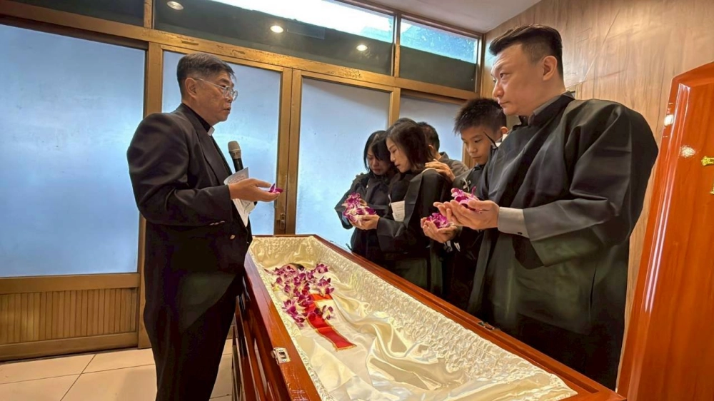 主內徐金英姊妹