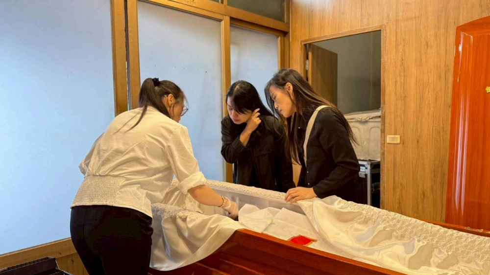 主內徐金英姊妹