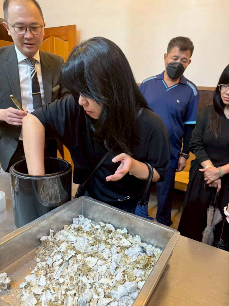 主內徐金英姊妹