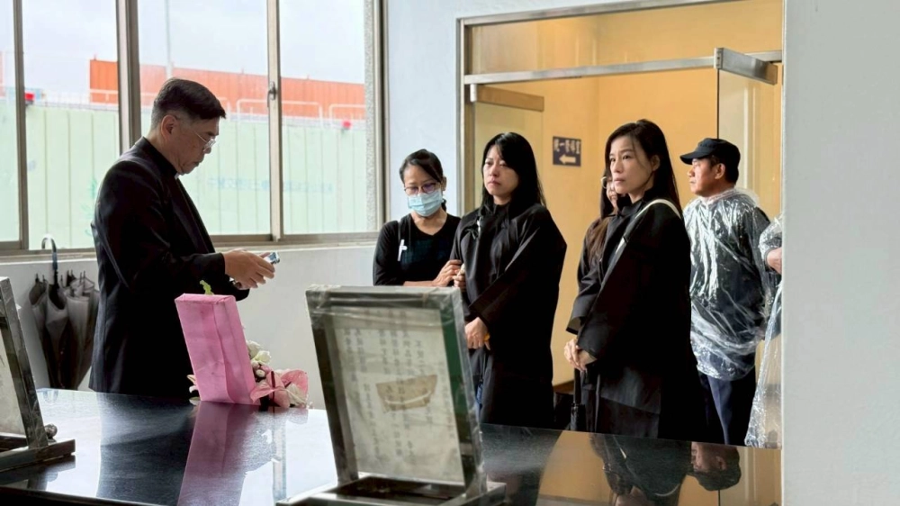 主內徐金英姊妹