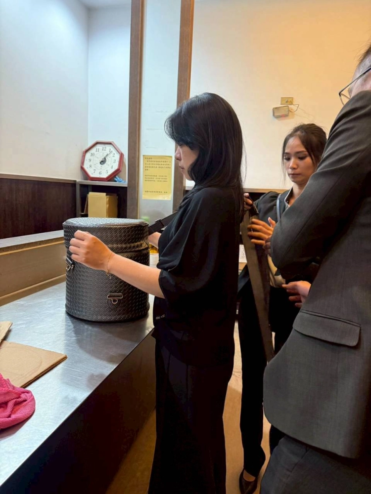 主內徐金英姊妹