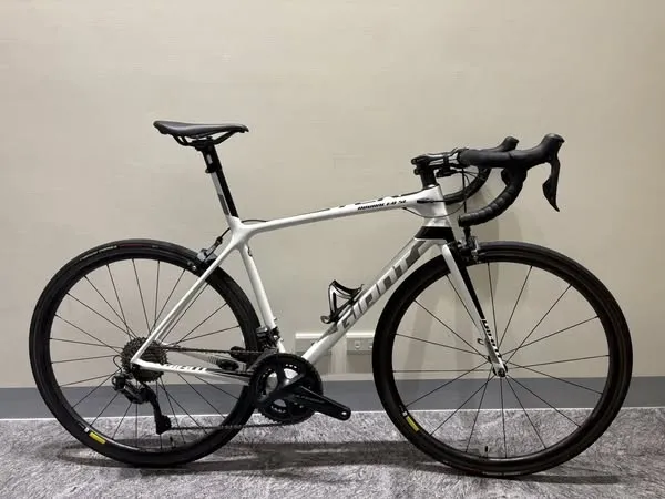 Giant TCR Advanced SL ISP (獨角獸白）
