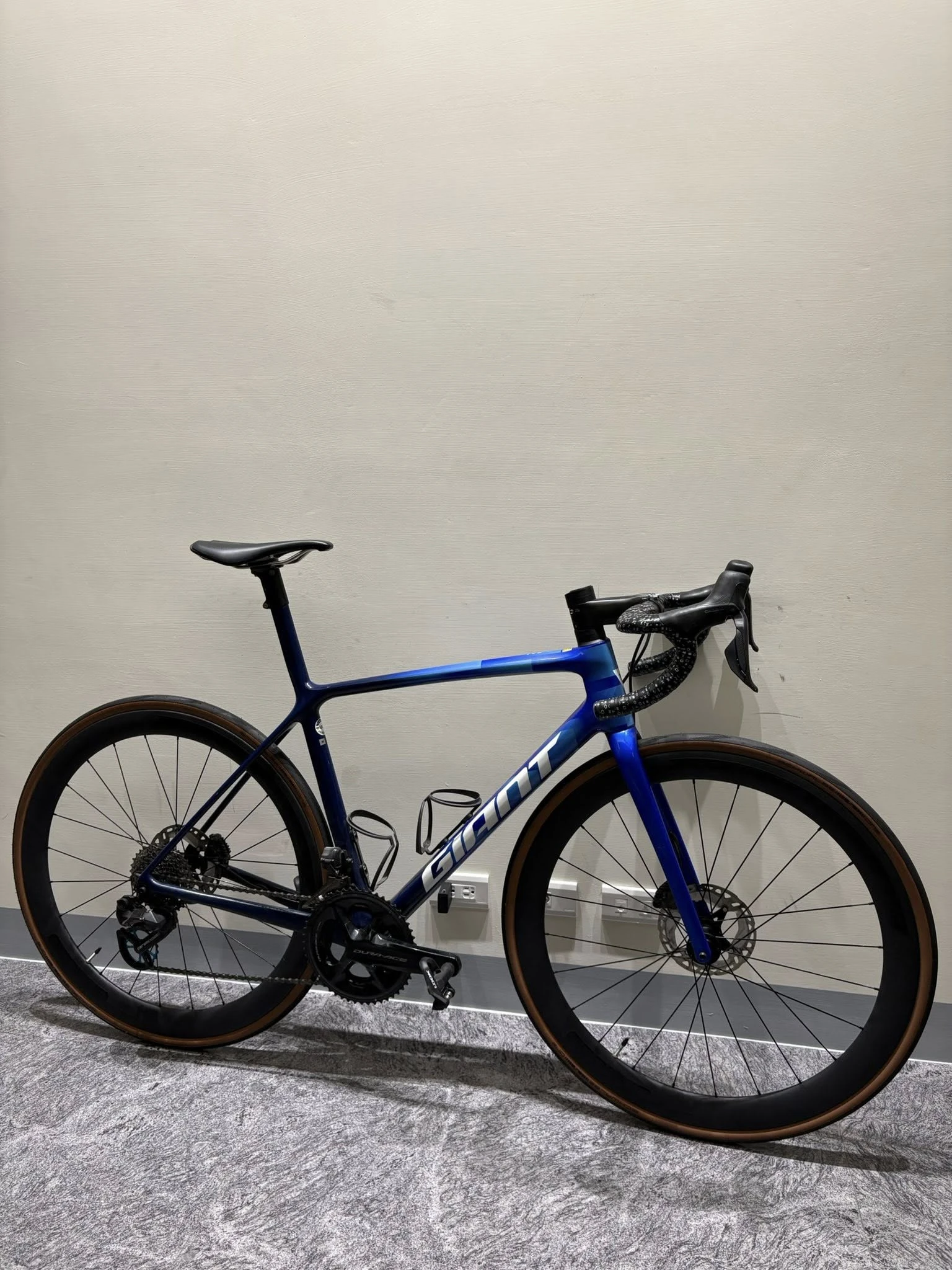 2023 TCR Advanced SL Disc Team（碟煞+電變（大盤DA一級）12s +碳纖維輪組 ，整車）