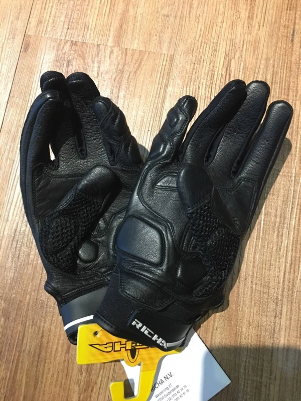比利時RICHA夏季網眼透氣手套Torsion黑 碳纖維護具 山羊皮 騎士手套 短手套