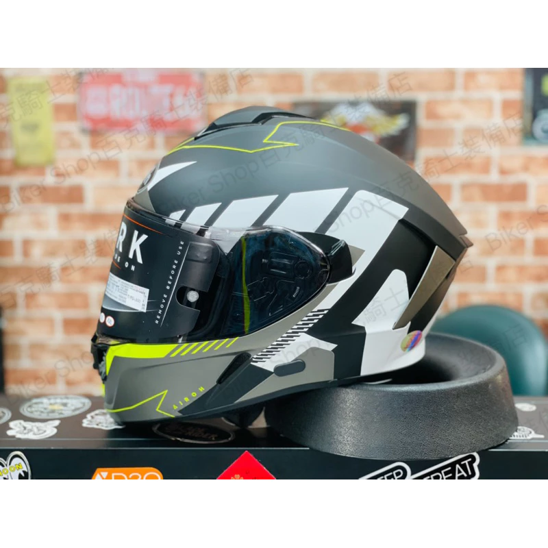 義大利AIROH SPARK 全罩安全帽 內墨鏡 公司貨 亞洲頭型 街車 跑車 通勤族 消光黑