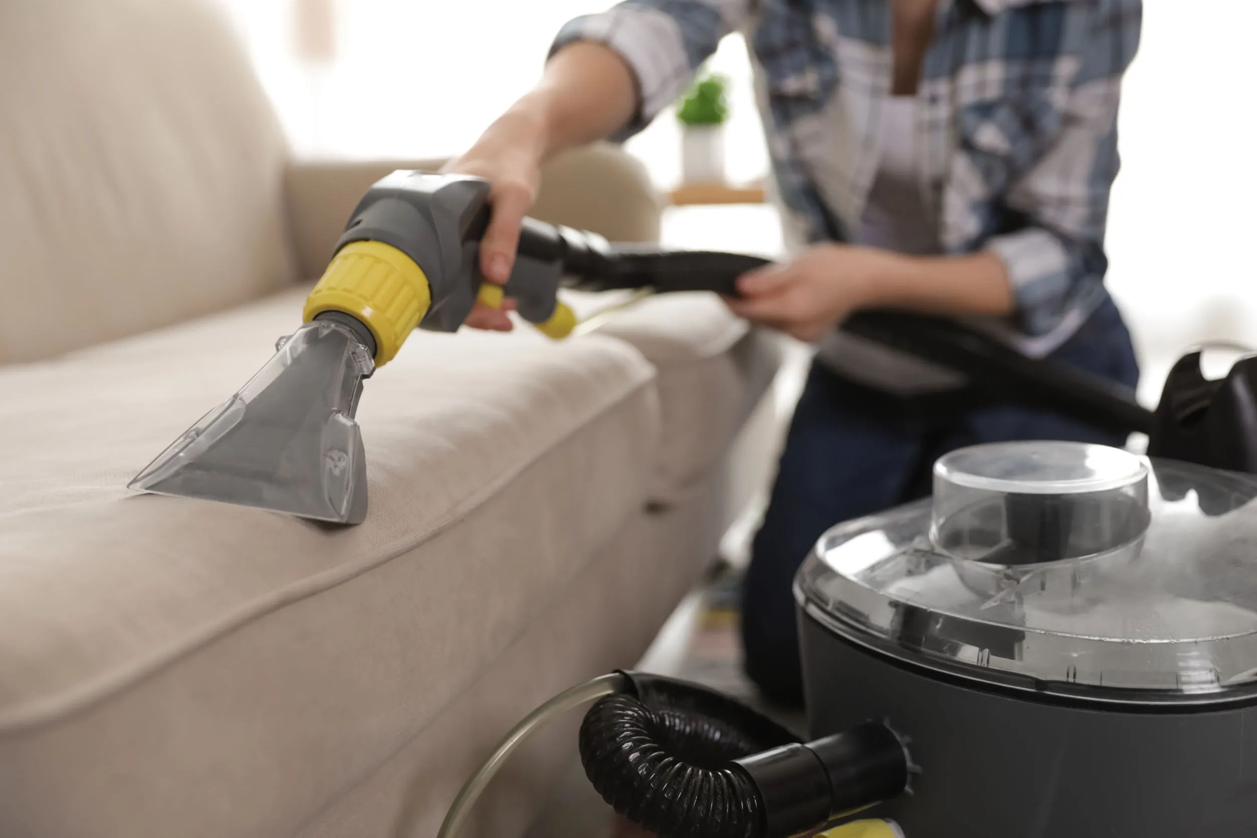 布沙發清洗（寬度小於100cm）