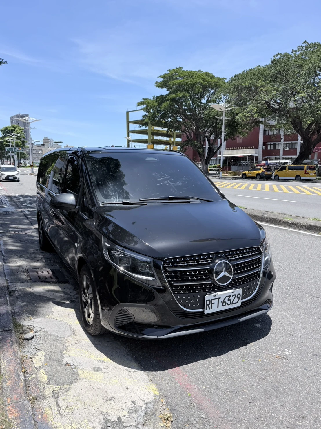 九人座車款3