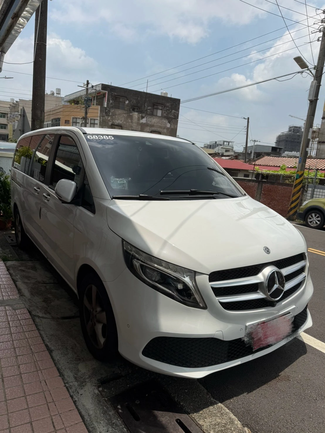 八人座包車