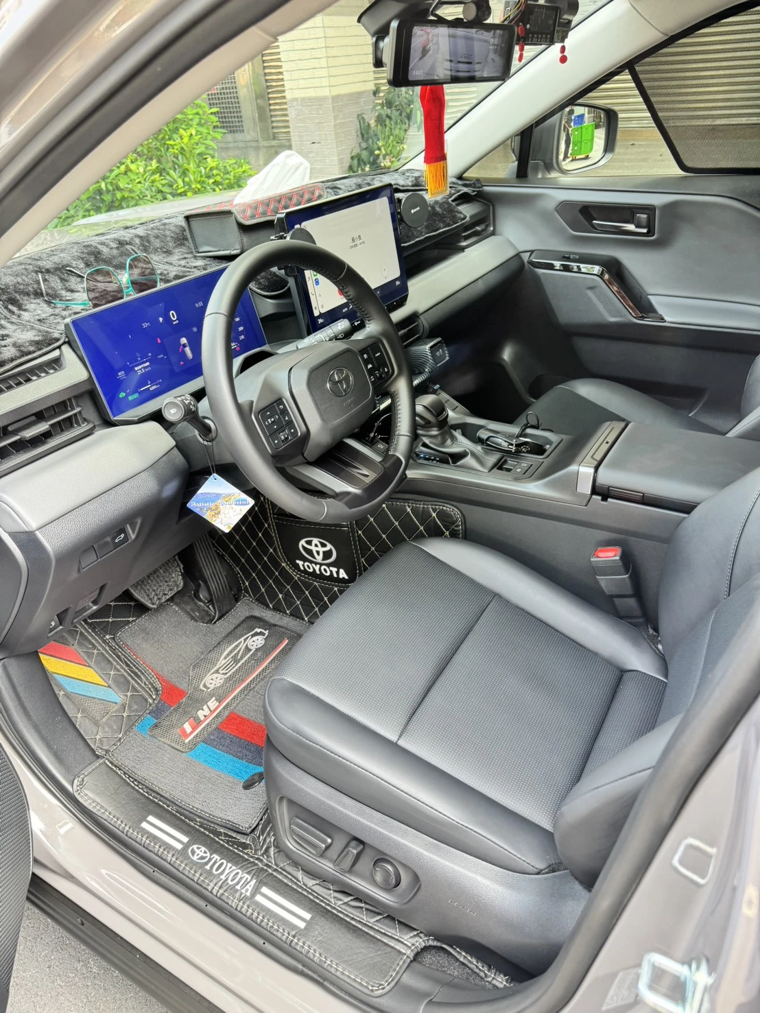 五人座車款1