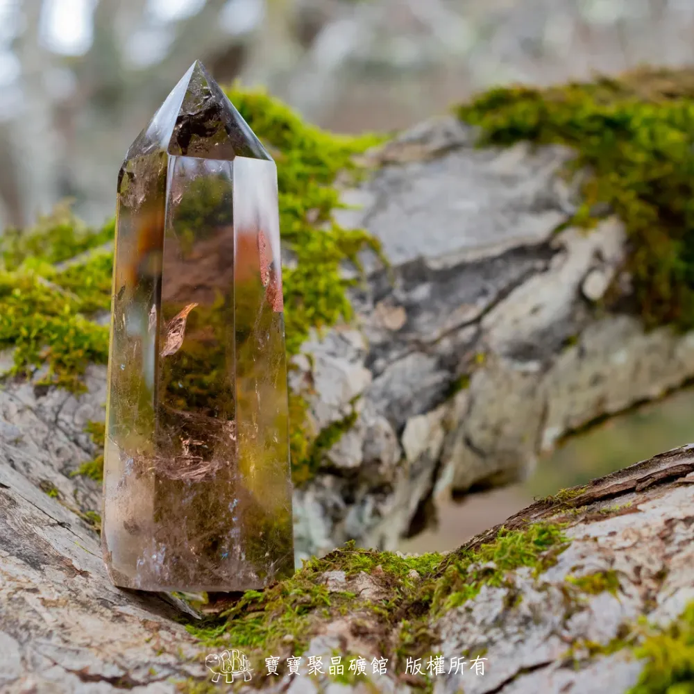 天然水晶與人工水晶如何分辨？高雄晶柱批發｜苗栗晶柱批發