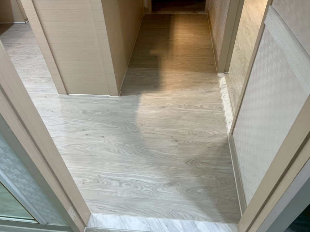 忠孝東路｜Spc石塑地板｜三井系列｜6mm｜小茶梅｜22坪