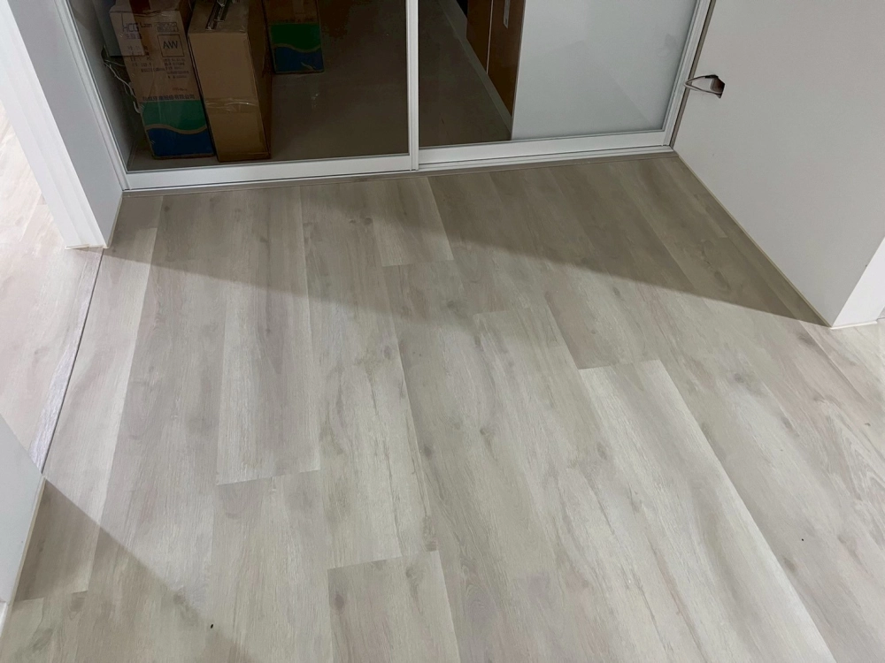 大園｜Spc石塑地板｜三井系列｜8mm｜洛杉磯｜21坪