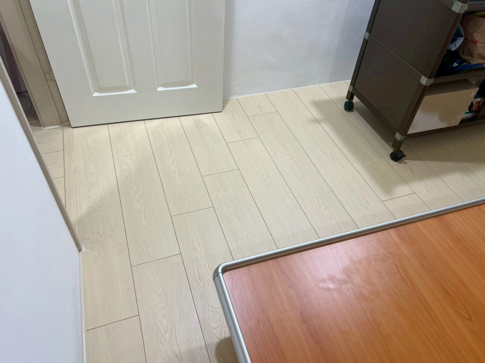 台北｜德國Krono超耐磨地板｜三井系列｜24小時防水｜長野檜木｜23坪