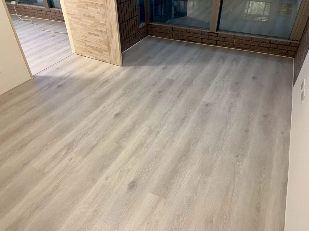 中和｜Spc石塑地板｜三井系列｜7mm｜沖繩｜17坪