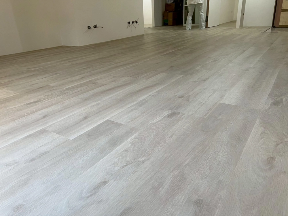 大園｜Spc石塑地板｜三井系列｜8mm｜洛杉磯｜21坪