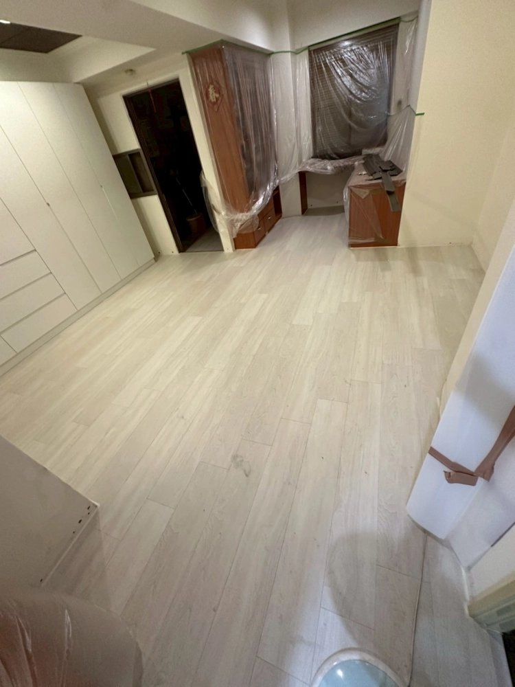 板橋｜德國Krono超耐磨地板｜莫內系列｜72小時防水｜銀山淺橡｜9坪