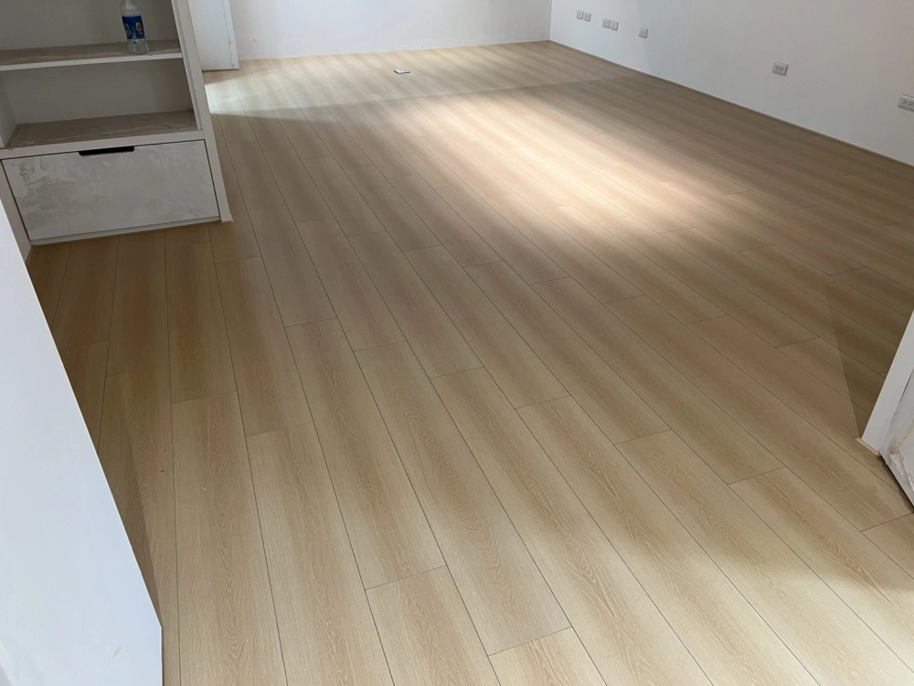 台北｜德國Krono超耐磨地板｜拉斐爾系列｜24小時防水｜米蘭｜26坪