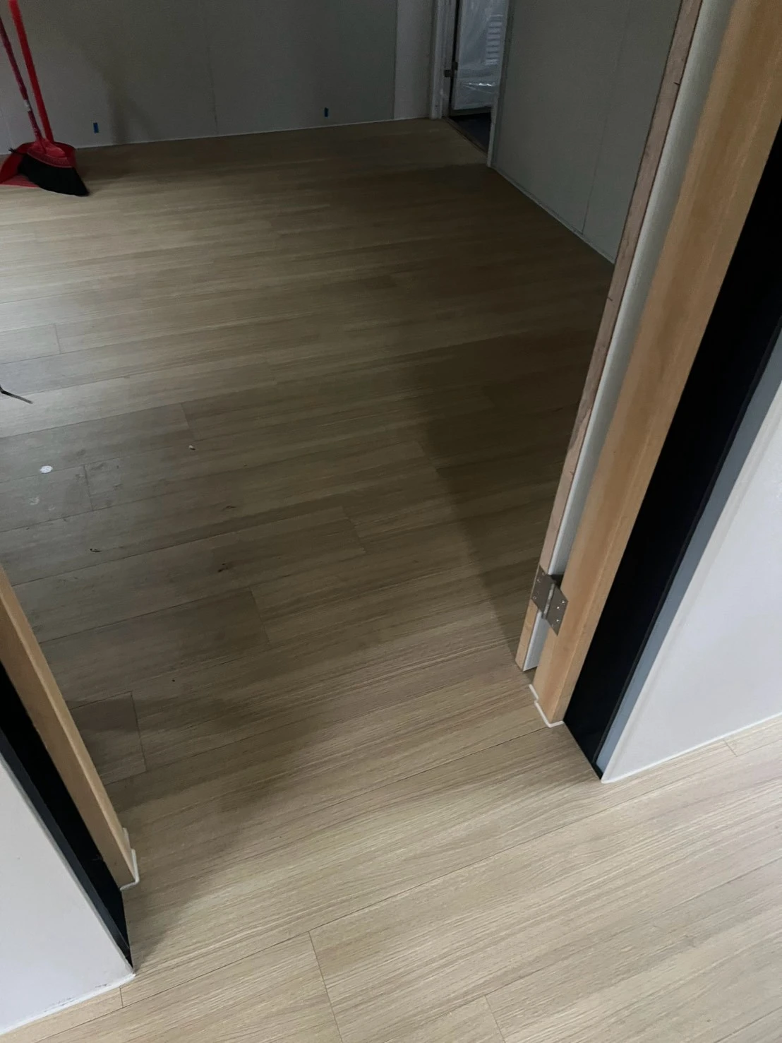新店｜海島型地板｜千囍橡木｜12坪